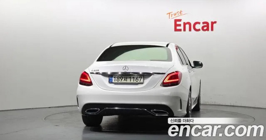 Mercedes-Benz C-Class 