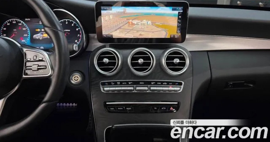 Mercedes-Benz C-Class 