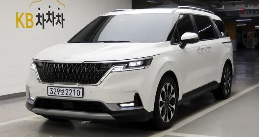 Kia Carnival 