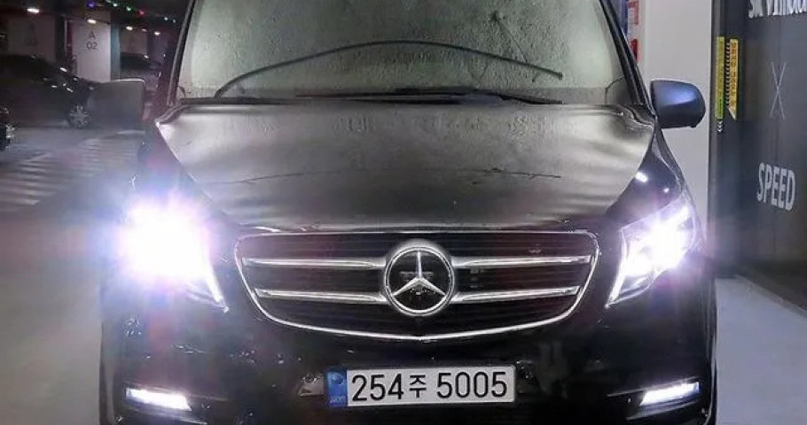 Mercedes-Benz V-Class 