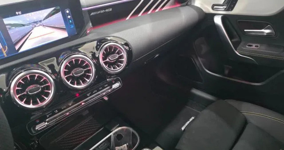 Mercedes-Benz Cla-Class 