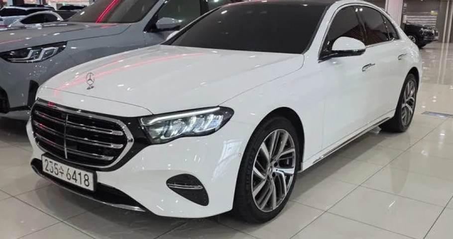 Mercedes-Benz E-Class 