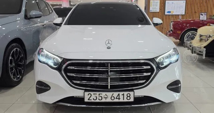 Mercedes-Benz E-Class 