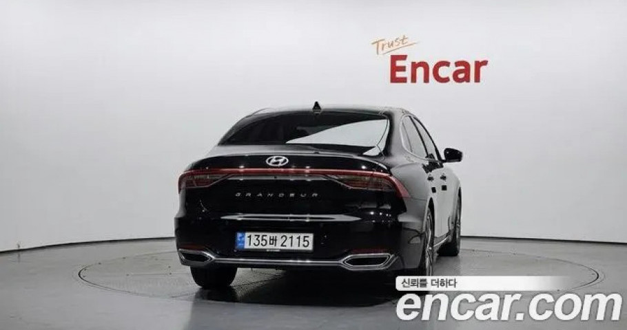 Hyundai Grandeur 