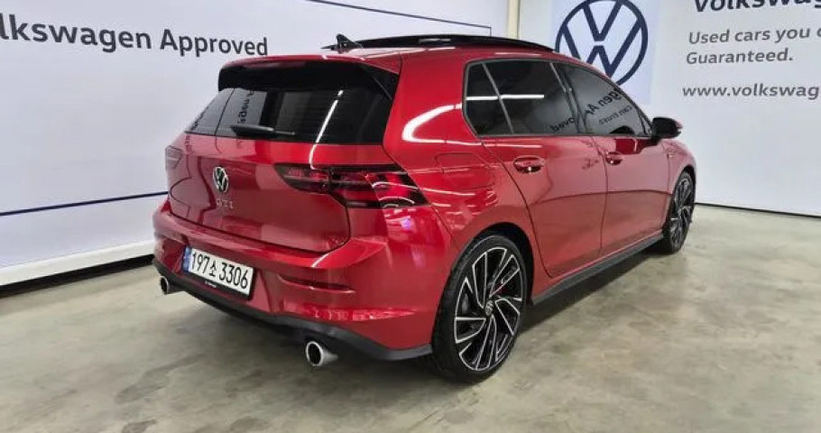 Volkswagen Golf 
