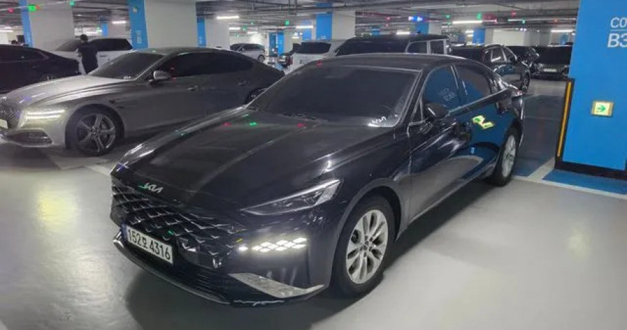 Kia K8 