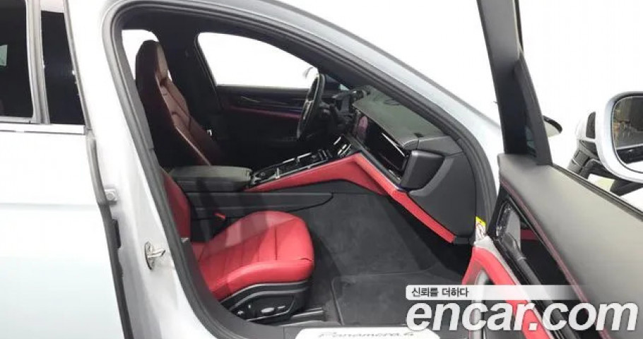 Porsche Panamera 