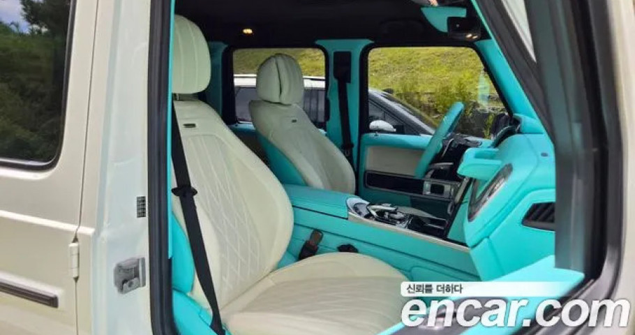 Mercedes-Benz G-Class 