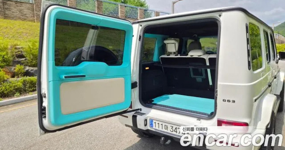 Mercedes-Benz G-Class 