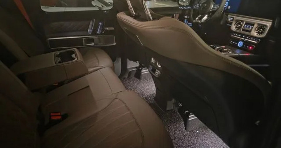 Mercedes-Benz G-Class 