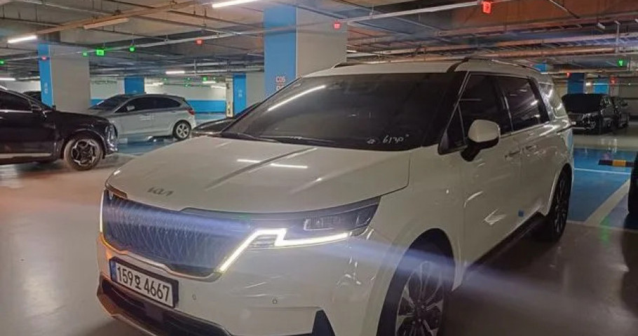 Kia Carnival 