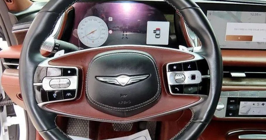 Genesis G90 