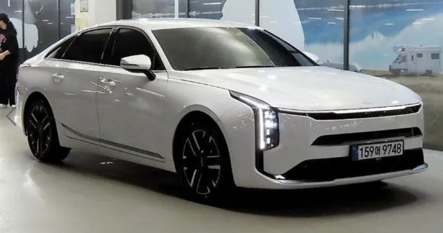 Kia K8 