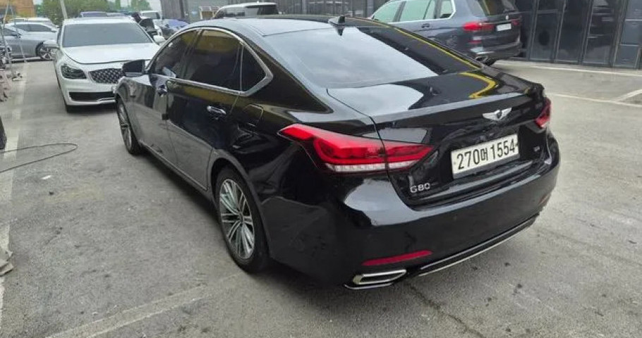 Genesis G80 