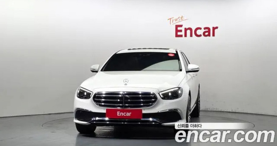 Mercedes-Benz E-Class 