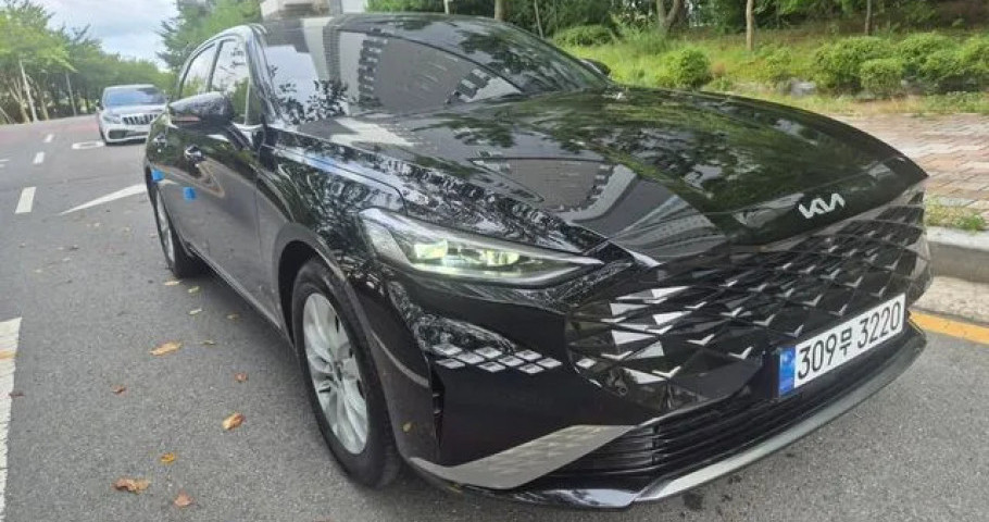 Kia K8 