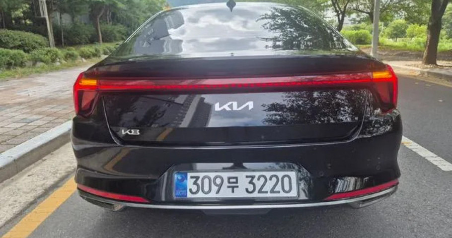 Kia K8 