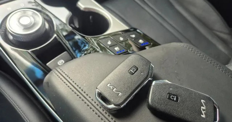 Kia K8 