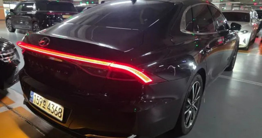 Hyundai Grandeur 