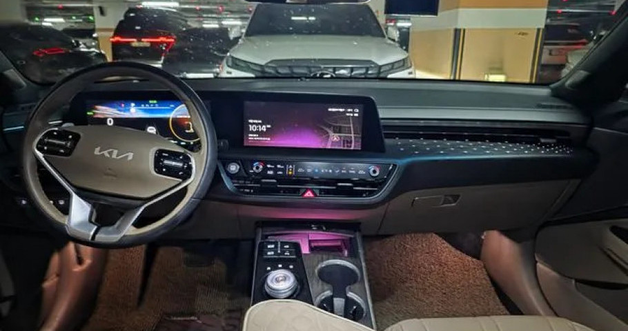 Kia K8 