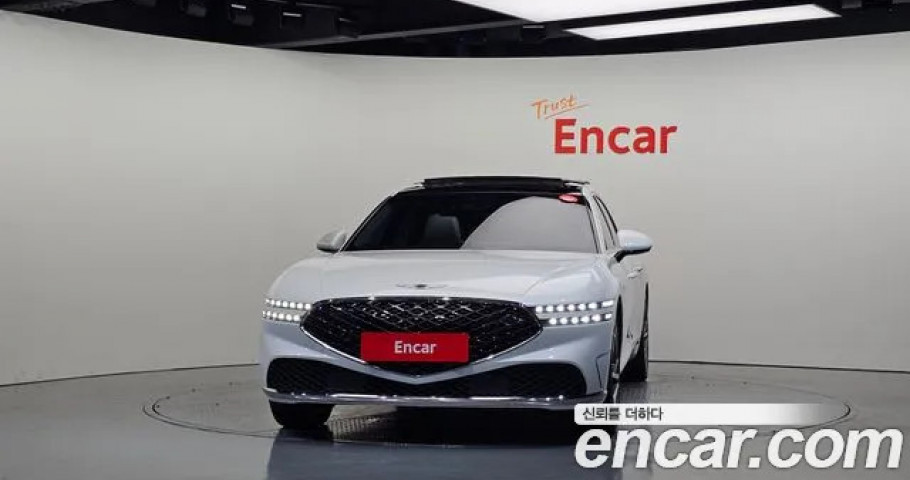 Genesis G90 