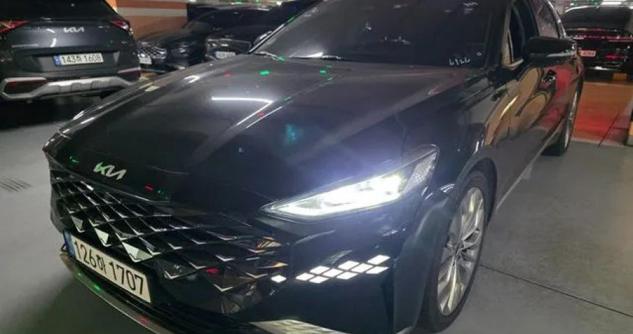 Kia K8 