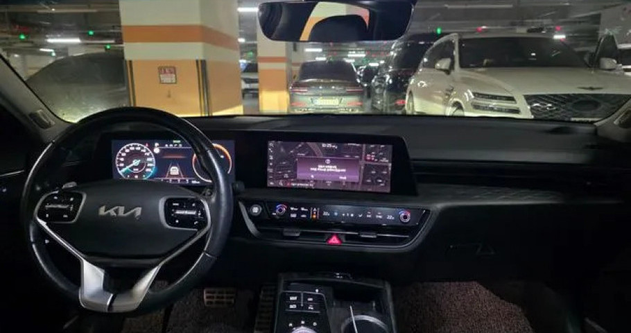 Kia K8 