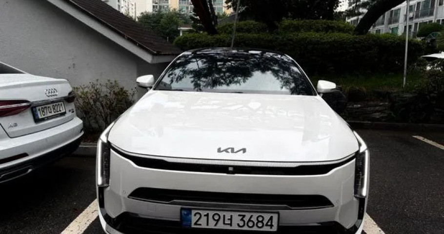 Kia K8 