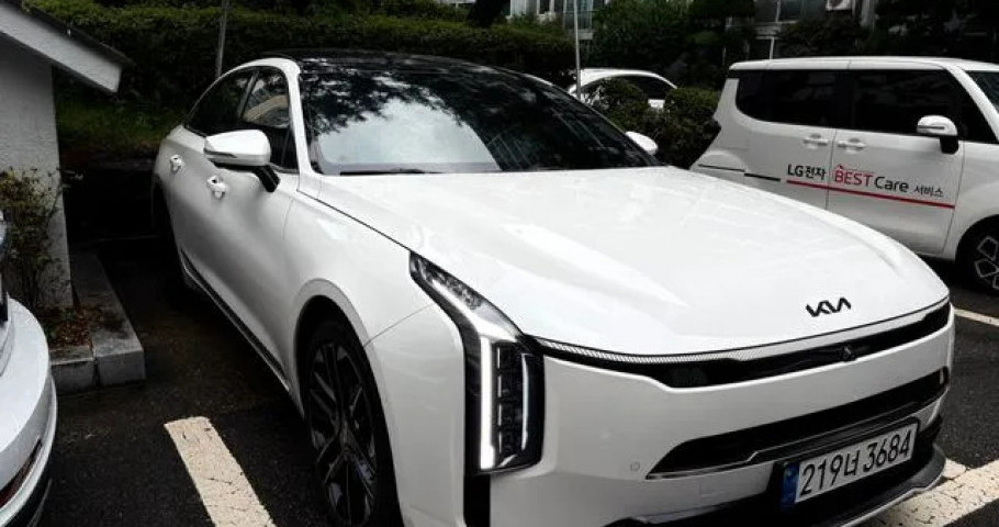 Kia K8 