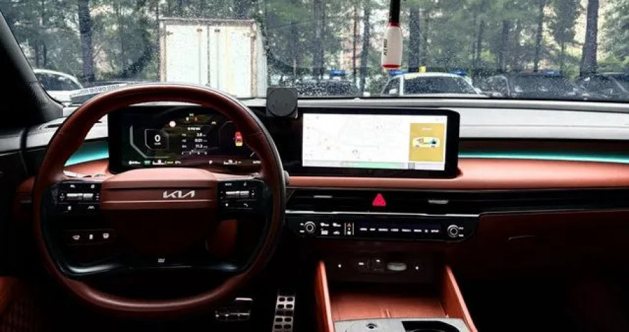 Kia K8 