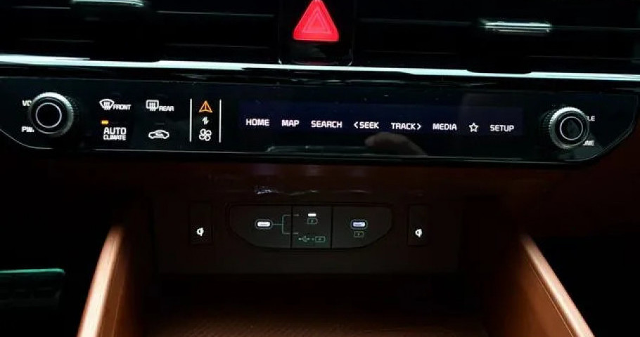 Kia K8 