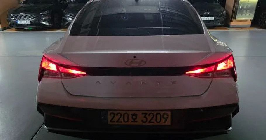 Hyundai Avante (Elantra) 