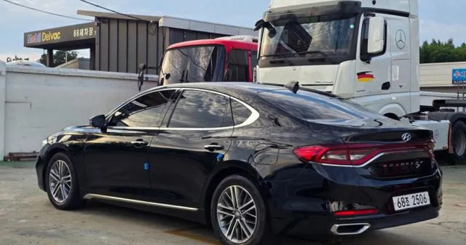 Hyundai Grandeur 