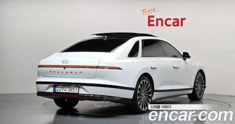 Hyundai Grandeur 