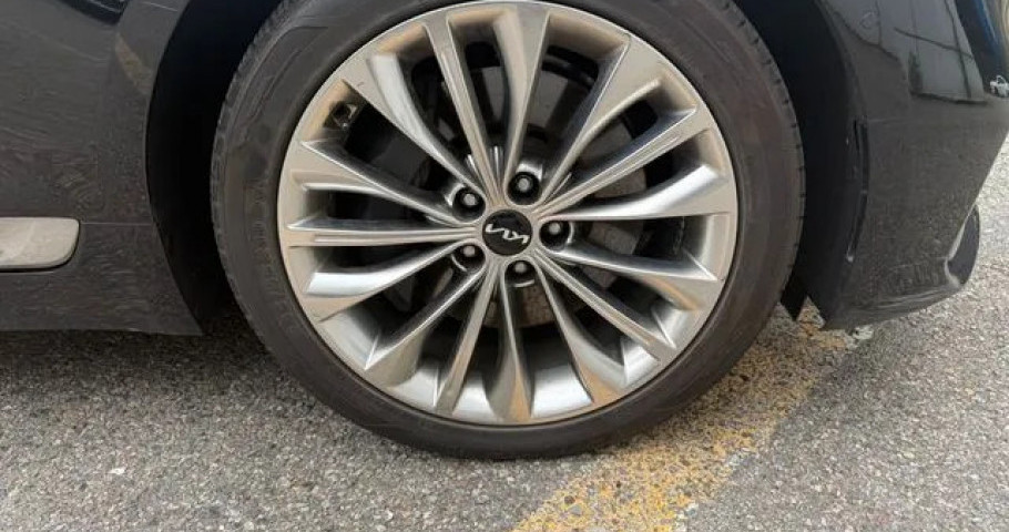 Kia K9 