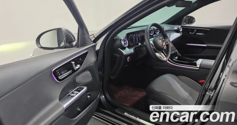 Mercedes-Benz C-Class 