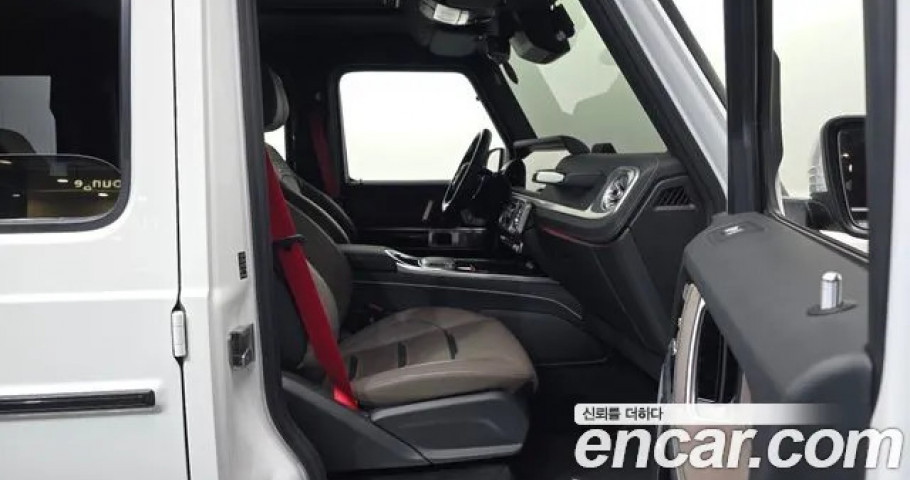 Mercedes-Benz G-Class 