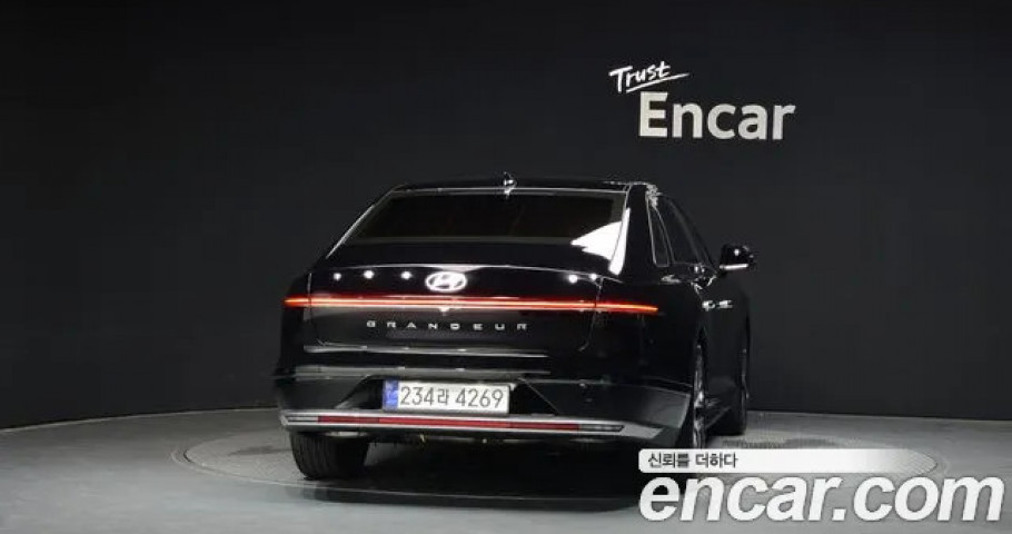 Hyundai Grandeur 
