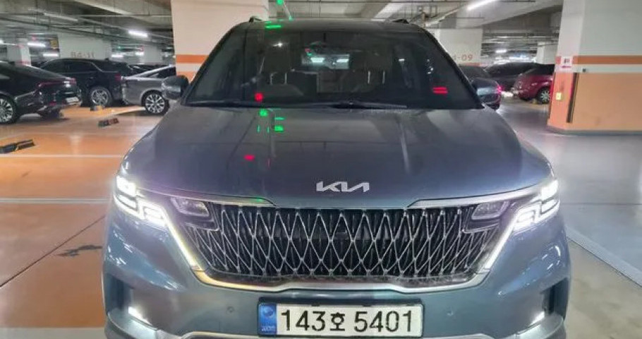 Kia Carnival 