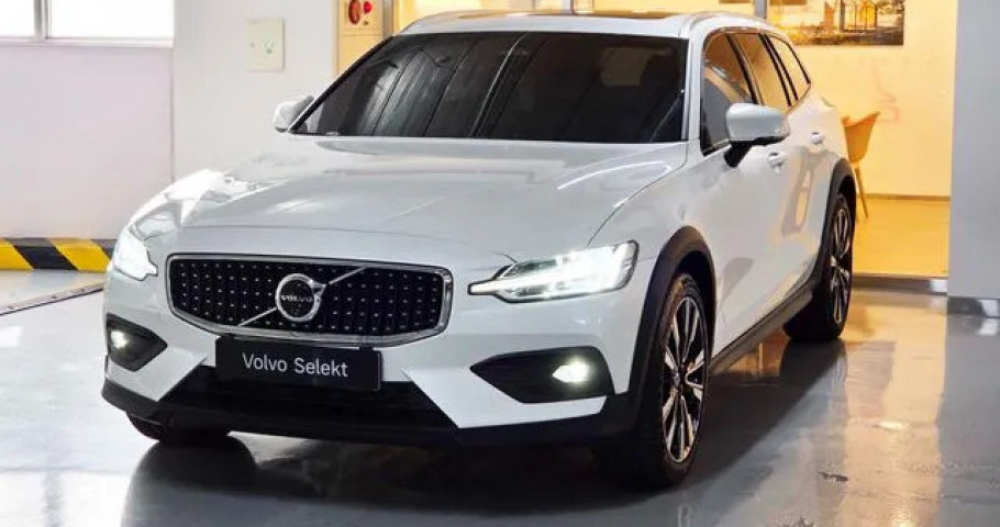 Volvo V60 