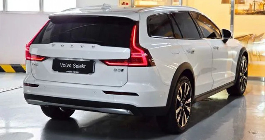 Volvo V60 