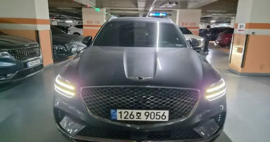 Genesis Gv70 