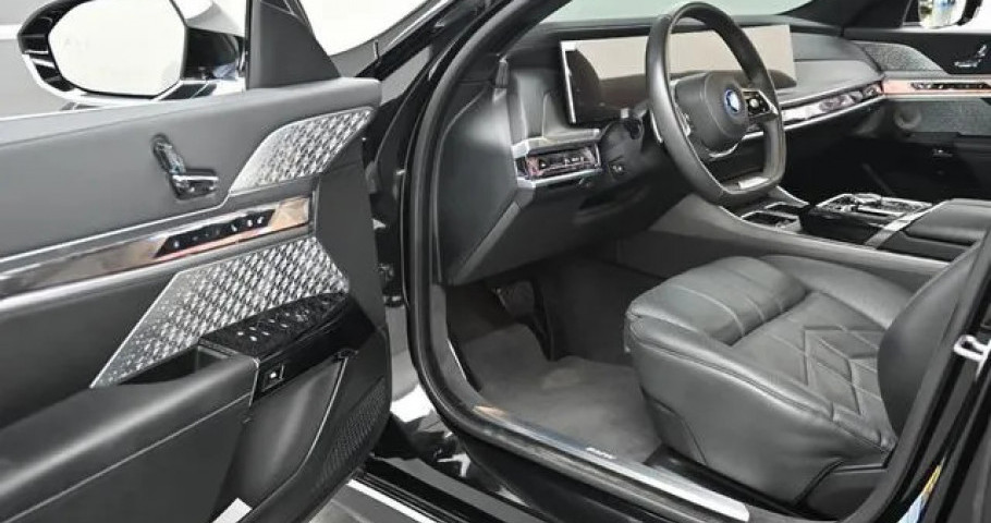 Bmw 7-Series 