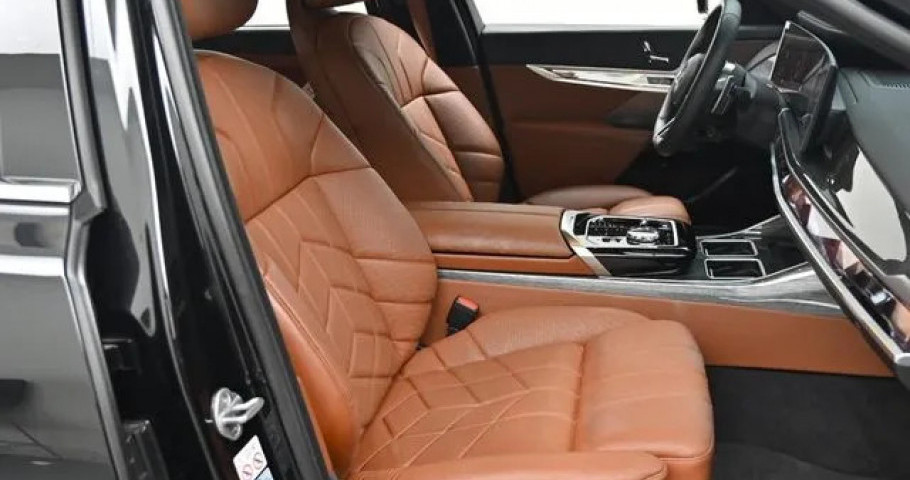 Bmw 7-Series 