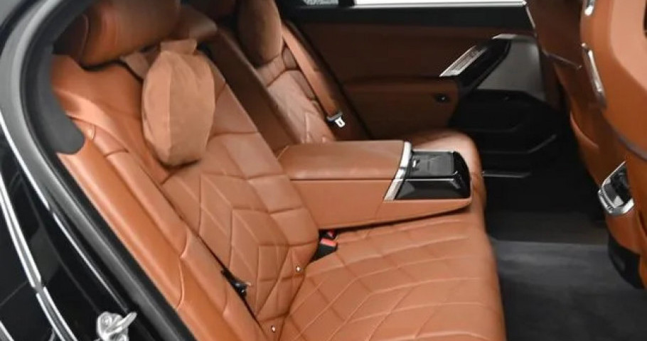 Bmw 7-Series 
