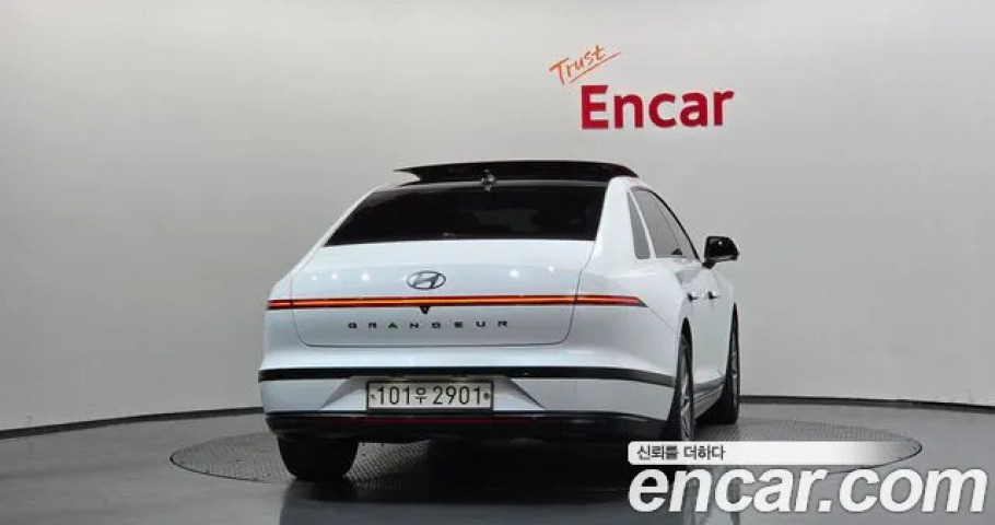 Hyundai Grandeur 