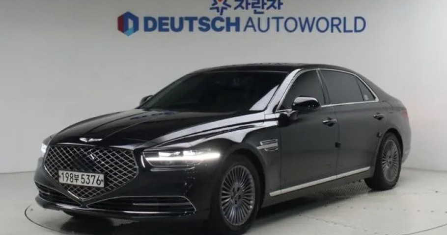 Genesis G90 
