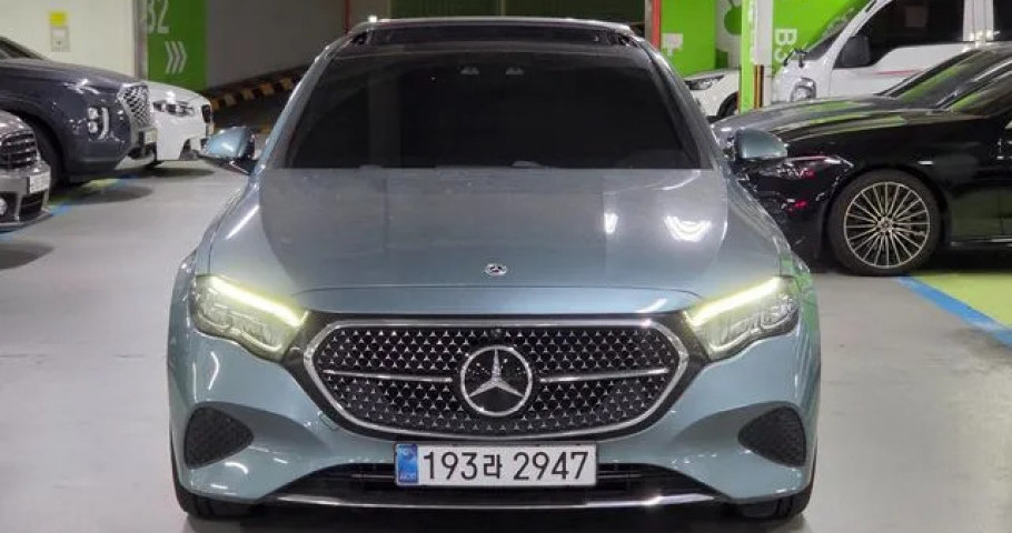 Mercedes-Benz E-Class 