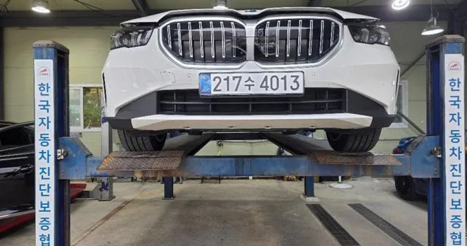 Bmw 5-Series 