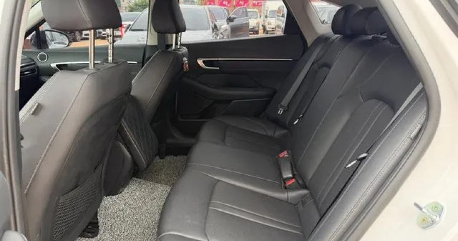 Hyundai Sonata 
